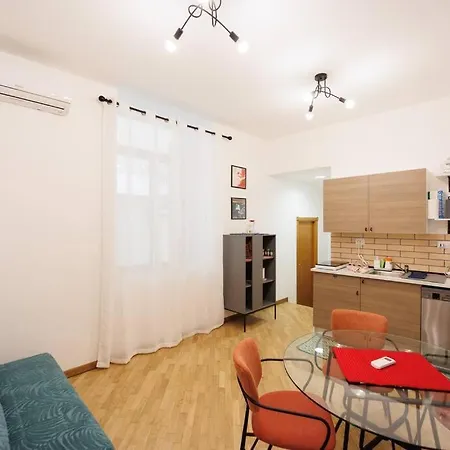 Dante 2 Super Apartamento